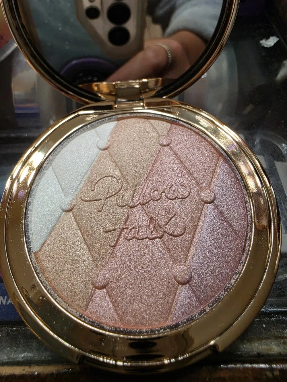 DISCONTINUED Charlotte Tilbury Pillow Talk Highlighter In Dream Light